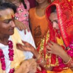 lakhimpur-kheri-sisters-convert-hindu-marry-lovers-temple-wedding-tension